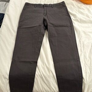 Banana Republic Tapered Fit Tailoring Performance Chino